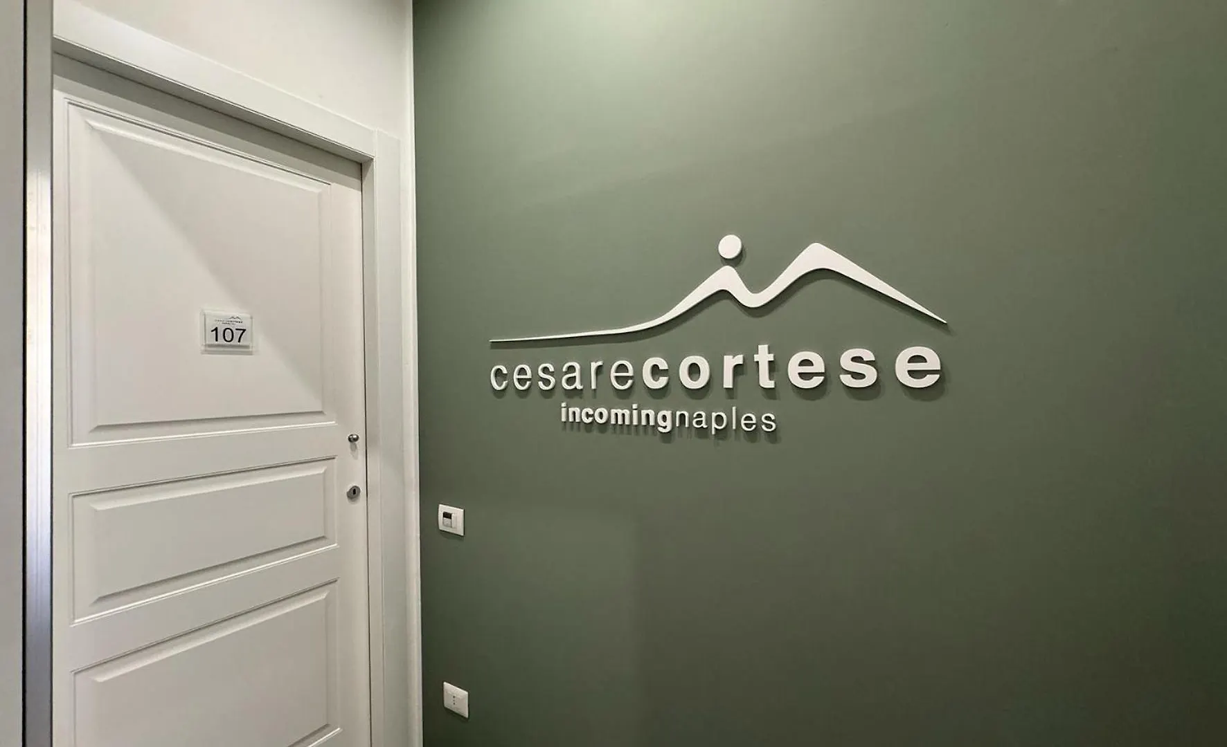 Incoming Cesare Cortese Neapel 0*,